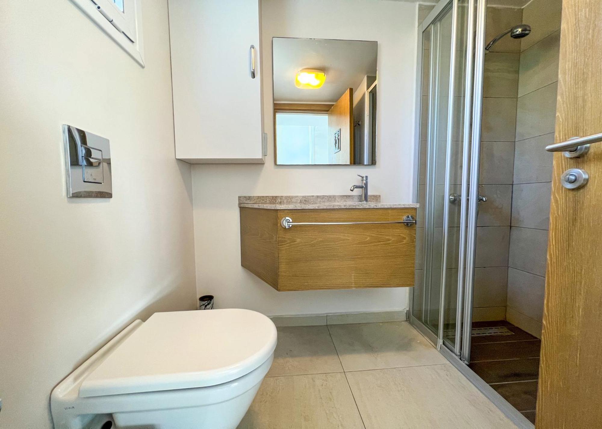 Garden Loft Apt With Pool In Alsancak Kyrenia Кирения Екстериор снимка